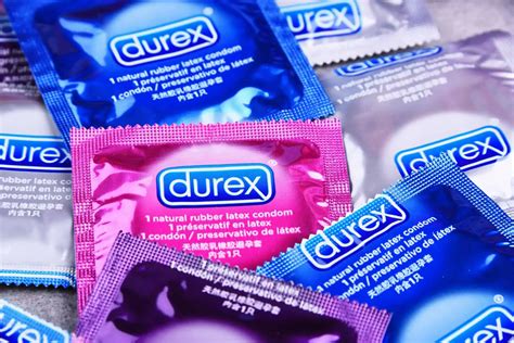 Fafanje brez kondoma Spolni zmenki Yengema